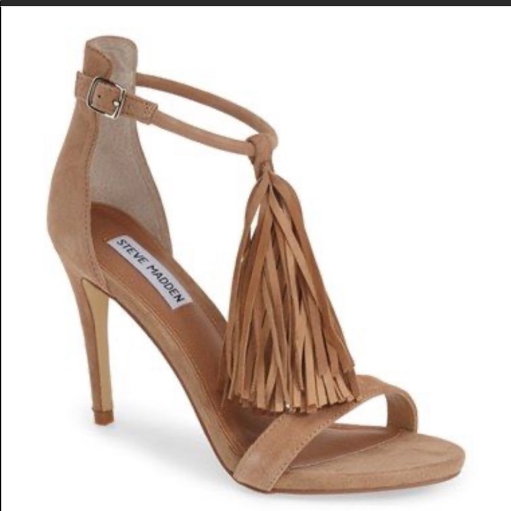 Steve Madden nude fringe heels